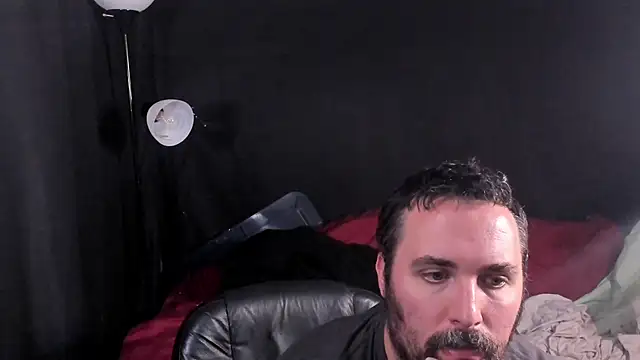 Metalstud online show from November 6, 2025, 4:05 am