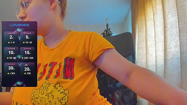 hot evil queen online show from February 10, 2025, 8:20 am