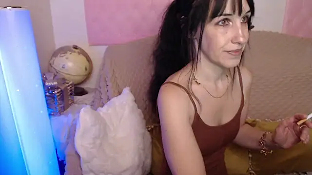 Snapshot of -carla- chatting on January 10, 2026, 6:42 am -carla- online show from January 10, 2026, 6:42 am