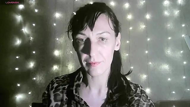 Snapshot of MarieODahliaS chatting on November 13, 2025, 10:41 am MarieODahliaS online show from November 13, 2025, 10:41 am