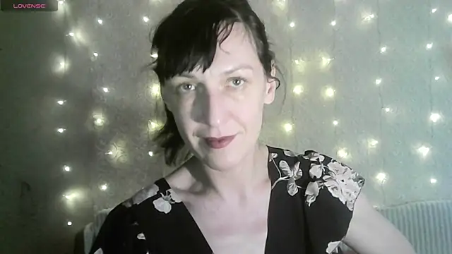 Snapshot of MarieODahliaS chatting on January 16, 2026, 12:20 pm MarieODahliaS online show from January 16, 2026, 12:20 pm