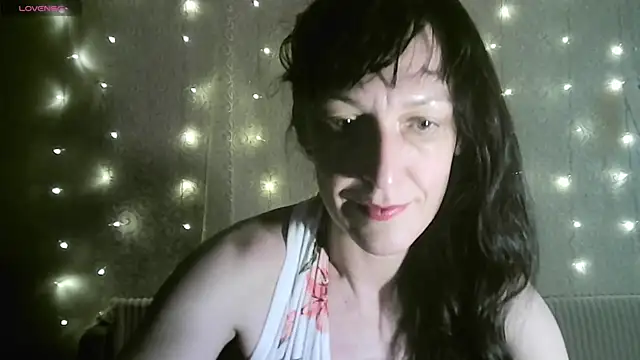 Snapshot of MarieODahliaS chatting on October 31, 2025, 11:07 am MarieODahliaS online show from October 31, 2025, 11:07 am