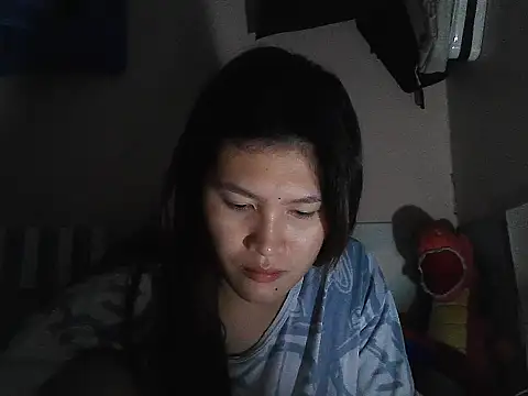 Snapshot of leamorena chatting on December 18, 2025, 5:50 pm leamorena online show from December 18, 2025, 5:50 pm