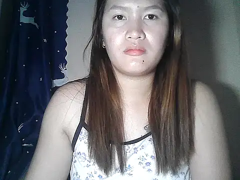 leamorena online show from November 10, 2025, 4:23 pm