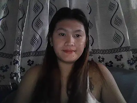 Snapshot of leamorena chatting on January 6, 2026, 5:06 pm leamorena online show from January 6, 2026, 5:06 pm
