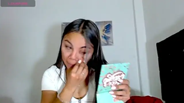 Snapshot of Kylie_loveee chatting on February 26, 2026, 2:55 am Kylie loveee online show from February 26, 2026, 2:55 am