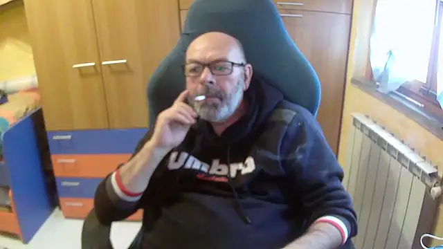 Tango128 online show from December 15, 2025, 9:15 am