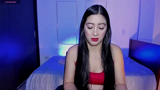 Snapshot of MeganWhite3 chatting on March 27, 2026, 1:47 am MeganWhite3 online show from March 27, 2026, 1:47 am