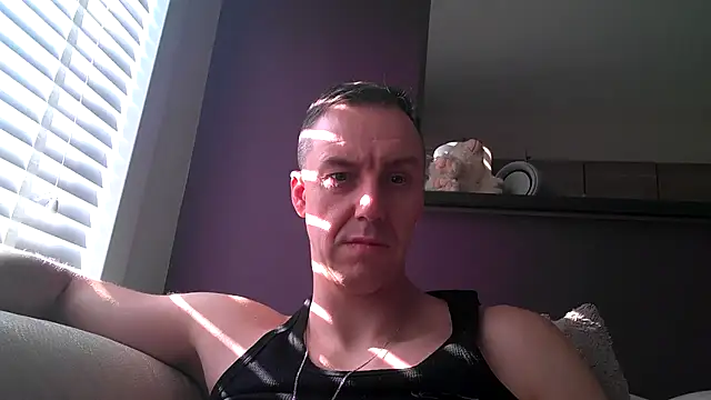 Snapshot of ploki2180 chatting on February 16, 2025, 11:59 am ploki2180 online show from February 16, 2025, 11:59 am