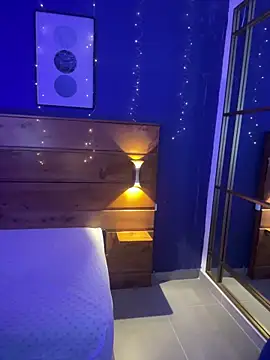 Snapshot of mahia_queen chatting on April 8, 2026, 11:33 am mahia queen online show from April 8, 2026, 11:33 am