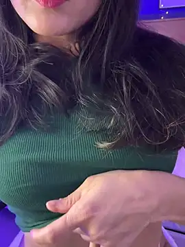 Snapshot of mahia_queen chatting on March 18, 2026, 12:19 pm mahia queen online show from March 18, 2026, 12:19 pm