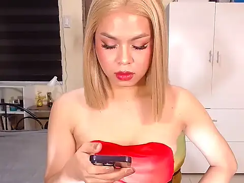 Snapshot of MistressLuna1 chatting on March 14, 2025, 7:44 pm MistressLuna1 online show from March 14, 2025, 7:44 pm