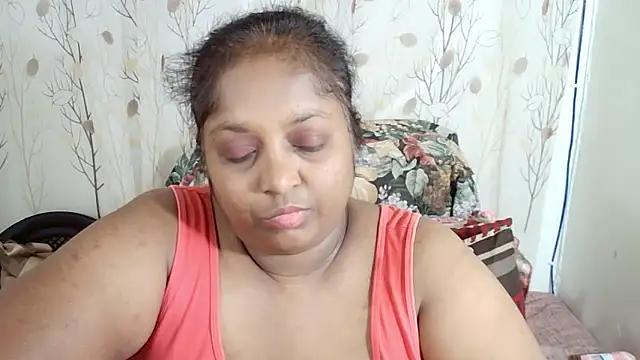 Snapshot of Indiantasha chatting on January 11, 2026, 12:17 am Indiantasha online show from January 11, 2026, 12:17 am