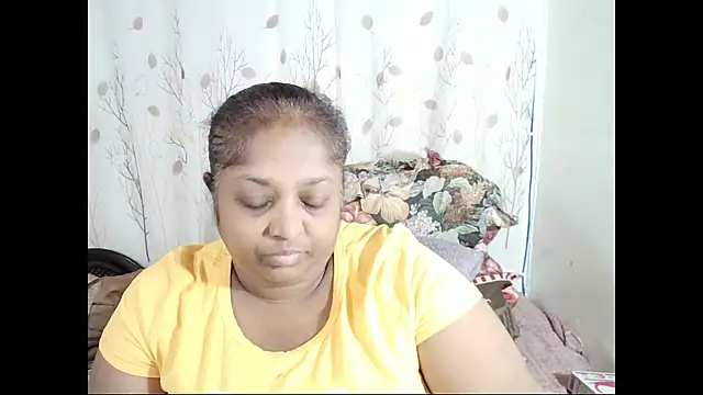 Snapshot of Indiantasha chatting on January 13, 2026, 4:11 pm Indiantasha online show from January 13, 2026, 4:11 pm