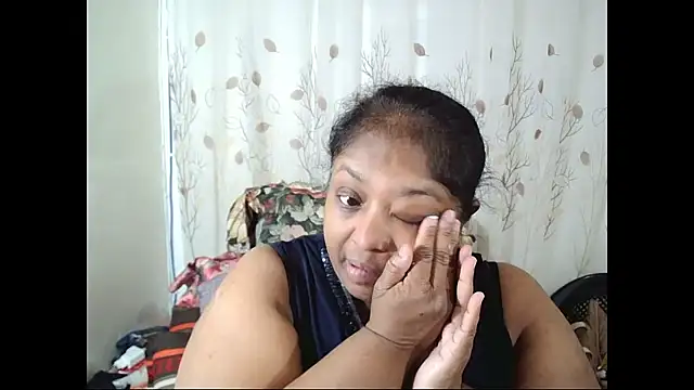 Snapshot of Indiantasha chatting on November 24, 2025, 4:29 pm Indiantasha online show from November 24, 2025, 4:29 pm