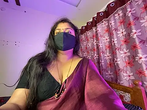 Snapshot of Love_4Sex chatting on February 28, 2026, 5:40 am Love 4Sex online show from February 28, 2026, 5:40 am