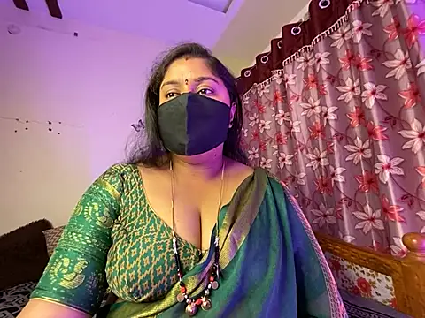 Snapshot of Love_4Sex chatting on March 12, 2026, 5:24 am Love 4Sex online show from March 12, 2026, 5:24 am