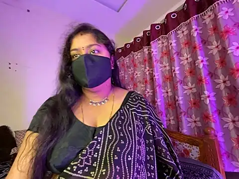 Snapshot of Love_4Sex chatting on March 30, 2026, 2:02 am Love 4Sex online show from March 30, 2026, 2:02 am