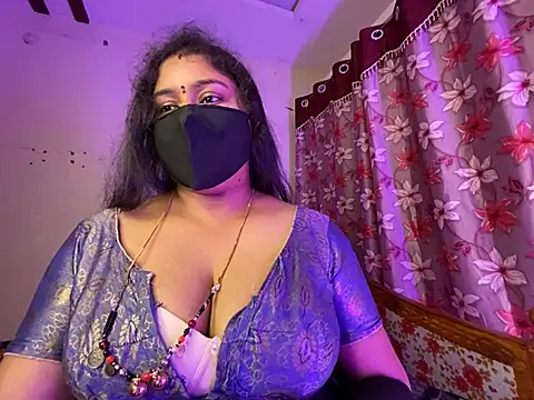 Snapshot of Love_4Sex chatting on February 3, 2026, 6:22 am Love 4Sex online show from February 3, 2026, 6:22 am