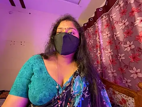 Snapshot of Love_4Sex chatting on February 13, 2026, 6:02 am Love 4Sex online show from February 13, 2026, 6:02 am