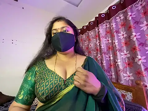 Snapshot of Love_4Sex chatting on April 8, 2026, 5:53 am Love 4Sex online show from April 8, 2026, 5:53 am