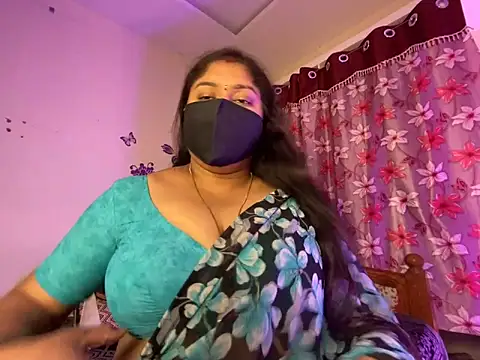 Snapshot of Love_4Sex chatting on May 7, 2026, 2:16 am Love 4Sex online show from May 7, 2026, 2:16 am