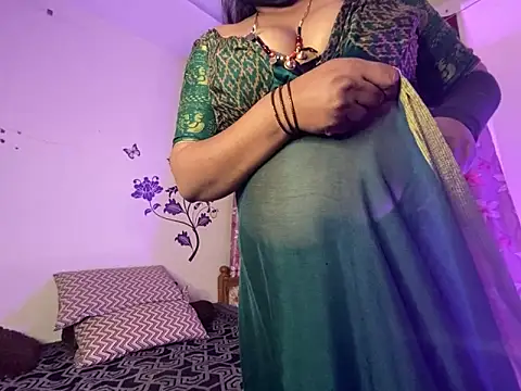 Snapshot of Love_4Sex chatting on April 14, 2026, 5:45 am Love 4Sex online show from April 14, 2026, 5:45 am