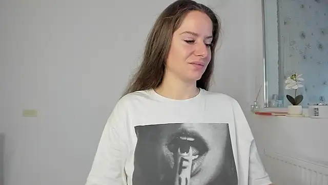 DiamondKay online show from December 23, 2025, 9:08 am