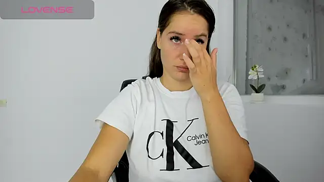 DiamondKay online show from October 8, 2025, 6:48 am