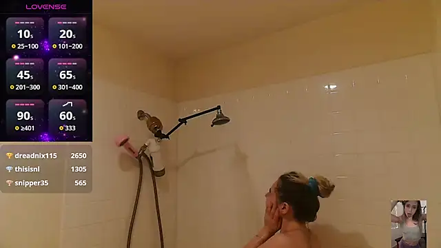 Snapshot of Blondiewithanass chatting on December 1, 2025, 2:12 am Blondiewithanass online show from December 1, 2025, 2:12 am