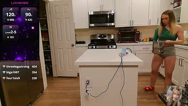 Snapshot of Blondiewithanass chatting on October 29, 2025, 1:48 am Blondiewithanass online show from October 29, 2025, 1:48 am