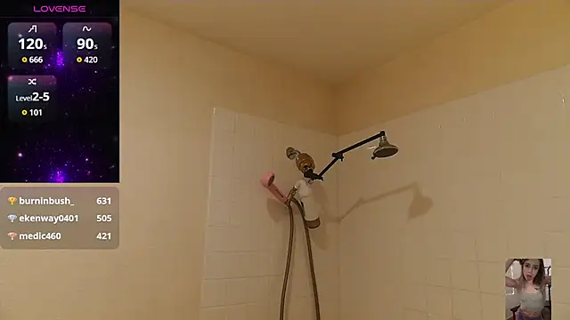 Snapshot of Blondiewithanass chatting on November 3, 2025, 1:00 am Blondiewithanass online show from November 3, 2025, 1:00 am