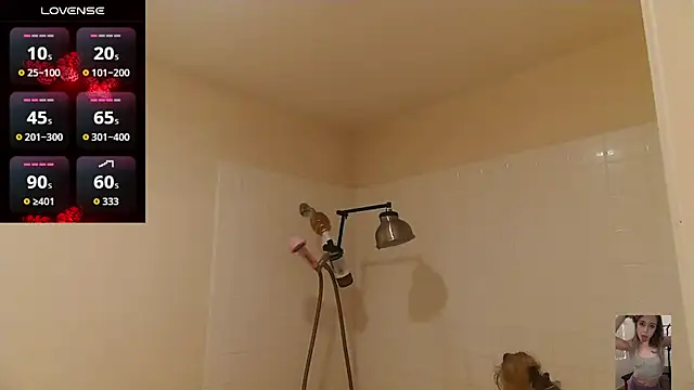 Blondiewithanass online show from March 12, 2026, 2:06 am