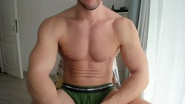 woolfiie online show from March 24, 2026, 9:09 am