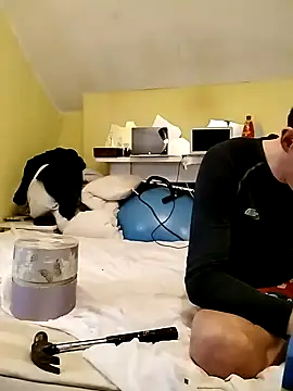 Snapshot of londonfuckwhore chatting on December 23, 2024, 6:58 pm londonfuckwhore online show from December 23, 2024, 6:58 pm