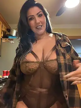 Snapshot of LittleMissEeve chatting on March 12, 2026, 1:33 am LittleMissEeve online show from March 12, 2026, 1:33 am