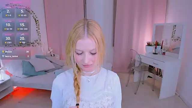 Snapshot of Laly_Peach chatting on February 11, 2025, 2:35 pm Laly Peach online show from February 11, 2025, 2:35 pm