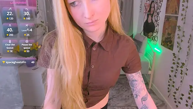 Snapshot of Laly_Peach chatting on February 12, 2025, 7:35 pm Laly Peach online show from February 12, 2025, 7:35 pm