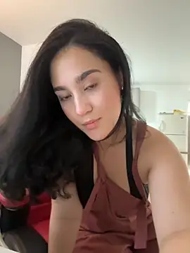 Nina lovi online show from October 30, 2025, 9:44 pm