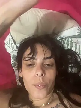 Sarah-safada online show from April 27, 2026, 2:53 am