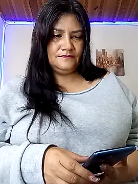 Snapshot of salomexlove_20 chatting on April 23, 2026, 1:24 pm salomexlove 20 online show from April 23, 2026, 1:24 pm