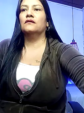 Snapshot of salomexlove_20 chatting on November 9, 2025, 11:47 am salomexlove 20 online show from November 9, 2025, 11:47 am