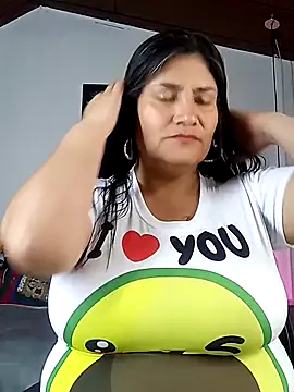 Snapshot of salomexlove_20 chatting on November 17, 2025, 6:17 am salomexlove 20 online show from November 17, 2025, 6:17 am