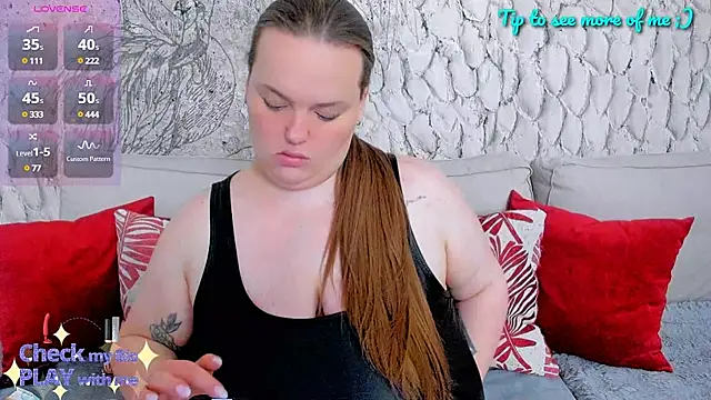 Snapshot of _MarryGirl_ chatting on January 10, 2025, 1:42 am  MarryGirl  online show from January 10, 2025, 1:42 am