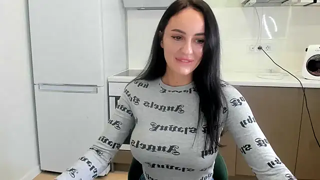 Snapshot of Your_Masha chatting on December 22, 2025, 9:53 am Your Masha online show from December 22, 2025, 9:53 am