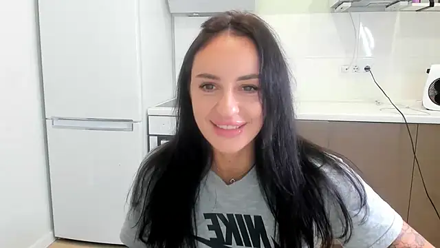 Snapshot of Your_Masha chatting on December 19, 2025, 10:06 am Your Masha online show from December 19, 2025, 10:06 am