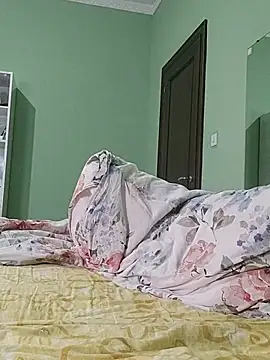 Snapshot of Vivian115 chatting on April 2, 2026, 8:37 pm Vivian115 online show from April 2, 2026, 8:37 pm