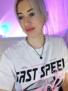 Snapshot of Fuck-Gina chatting on March 17, 2026, 9:18 pm Fuck-Gina online show from March 17, 2026, 9:18 pm