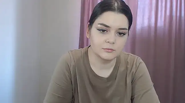 Snapshot of ohhhMie chatting on March 22, 2025, 8:40 am ohhhMie online show from March 22, 2025, 8:40 am