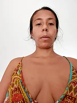 Snapshot of Luna-Natural chatting on January 5, 2026, 6:55 pm Luna-Natural online show from January 5, 2026, 6:55 pm